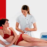 Ederbel mujer recibiendo tratamiento
